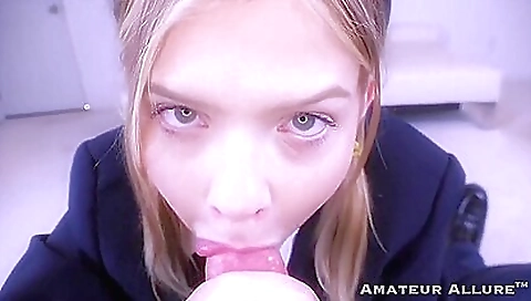 Amateur milf gets a facial after a deepthroating with a dick