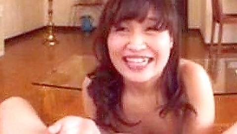 Blonde japanese girl sucks a cock in a vr porn scene