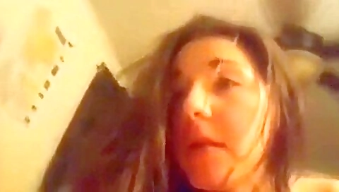 Nice girl with a nice face sucking a cock and wanting a facial